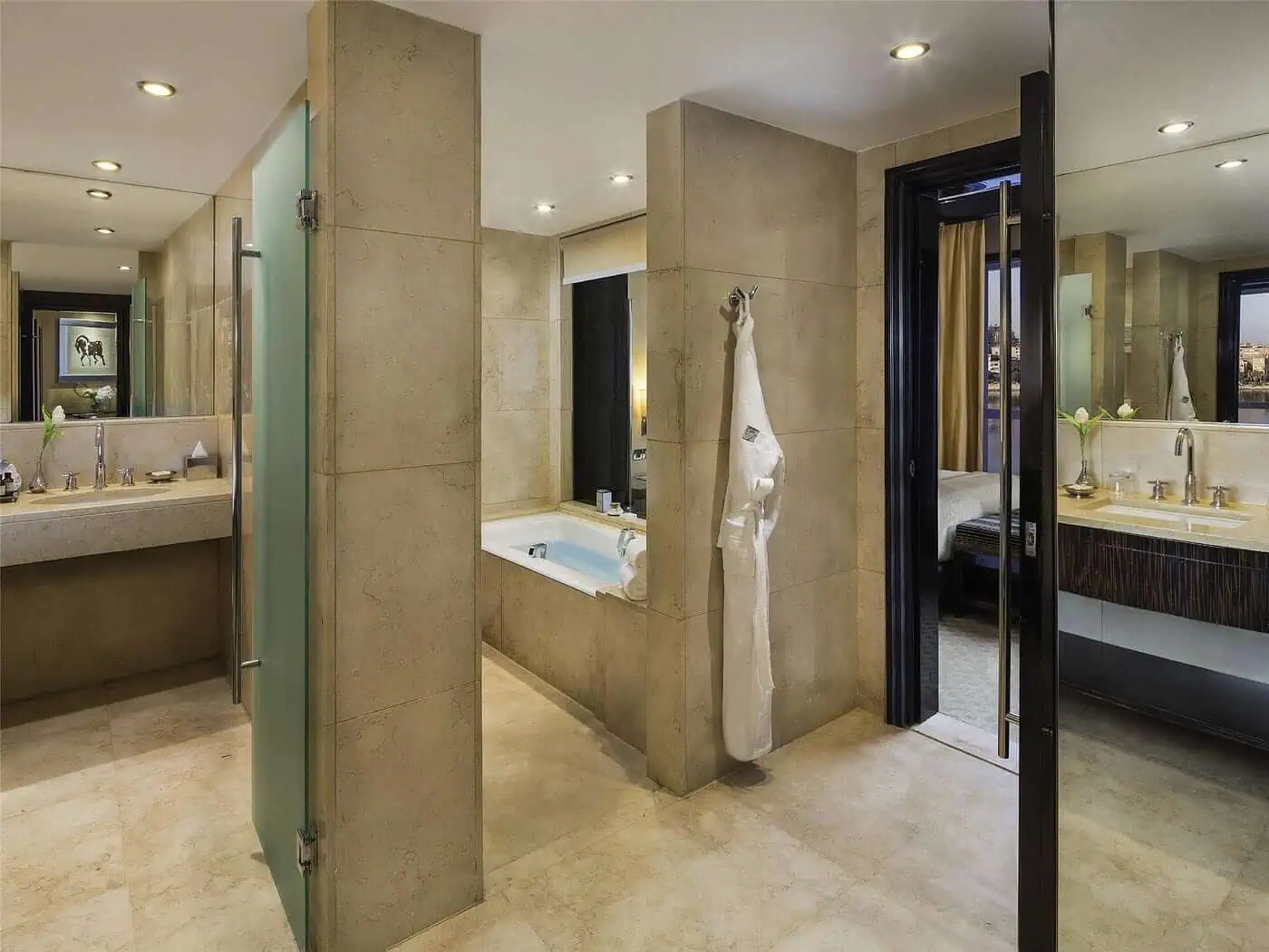 Fairmont Nile City Cairo Hotel