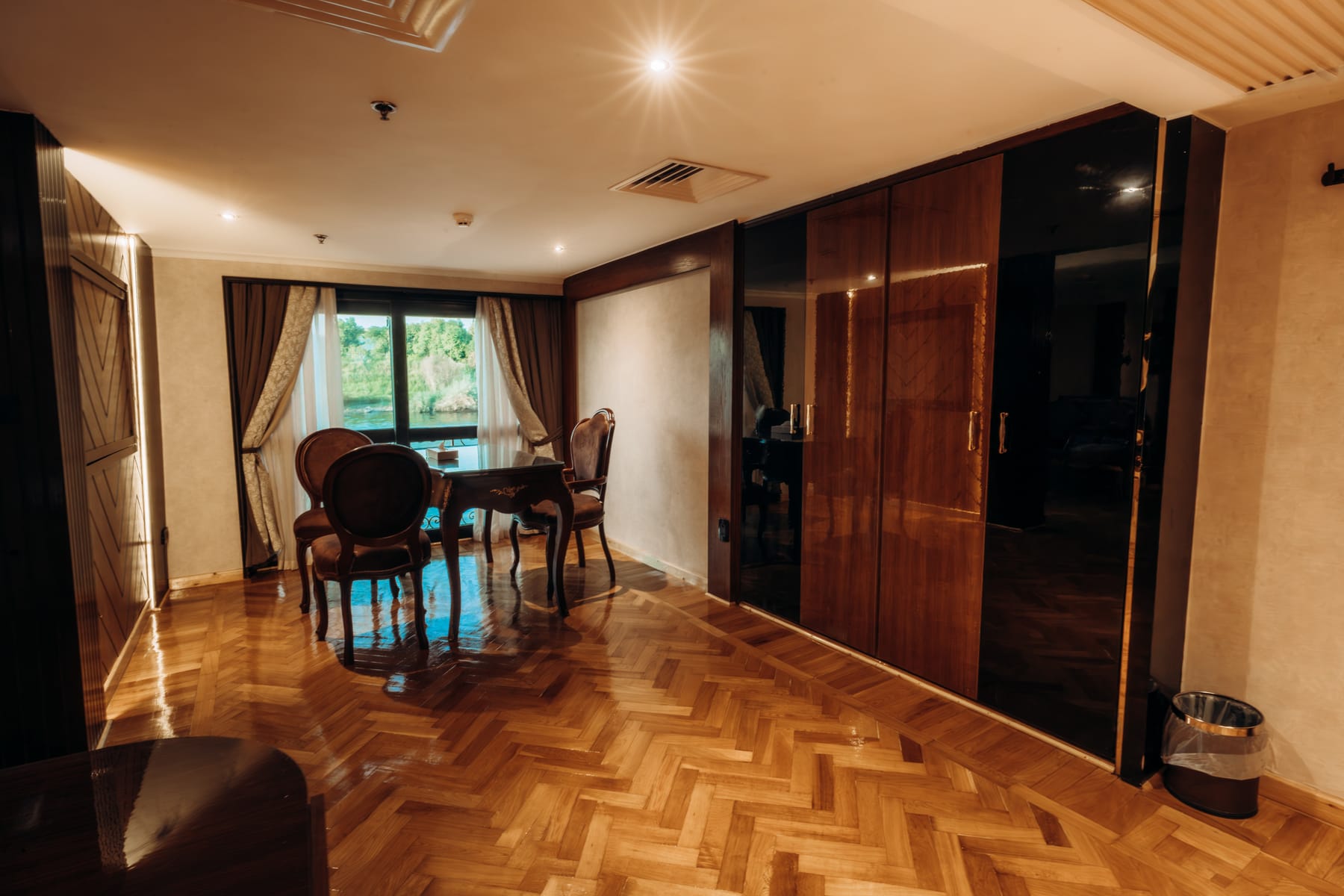 Royal Suite table and wardrobe by the Nile window, M/S City and Sea Adonis